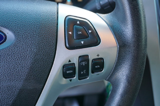 Used 2015 Ford Explorer FWD image 26