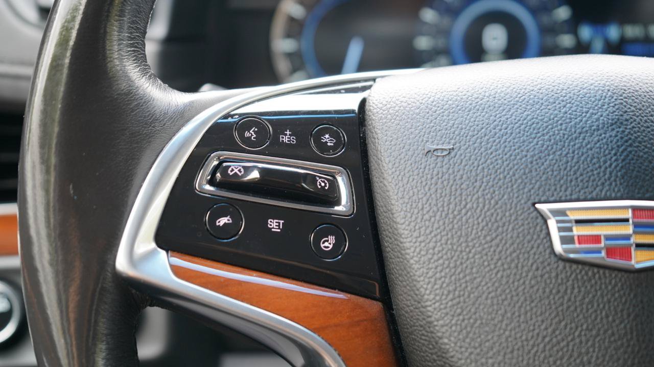 Used 2019 Cadillac Escalade ESV Luxury AWD/4WD image 84