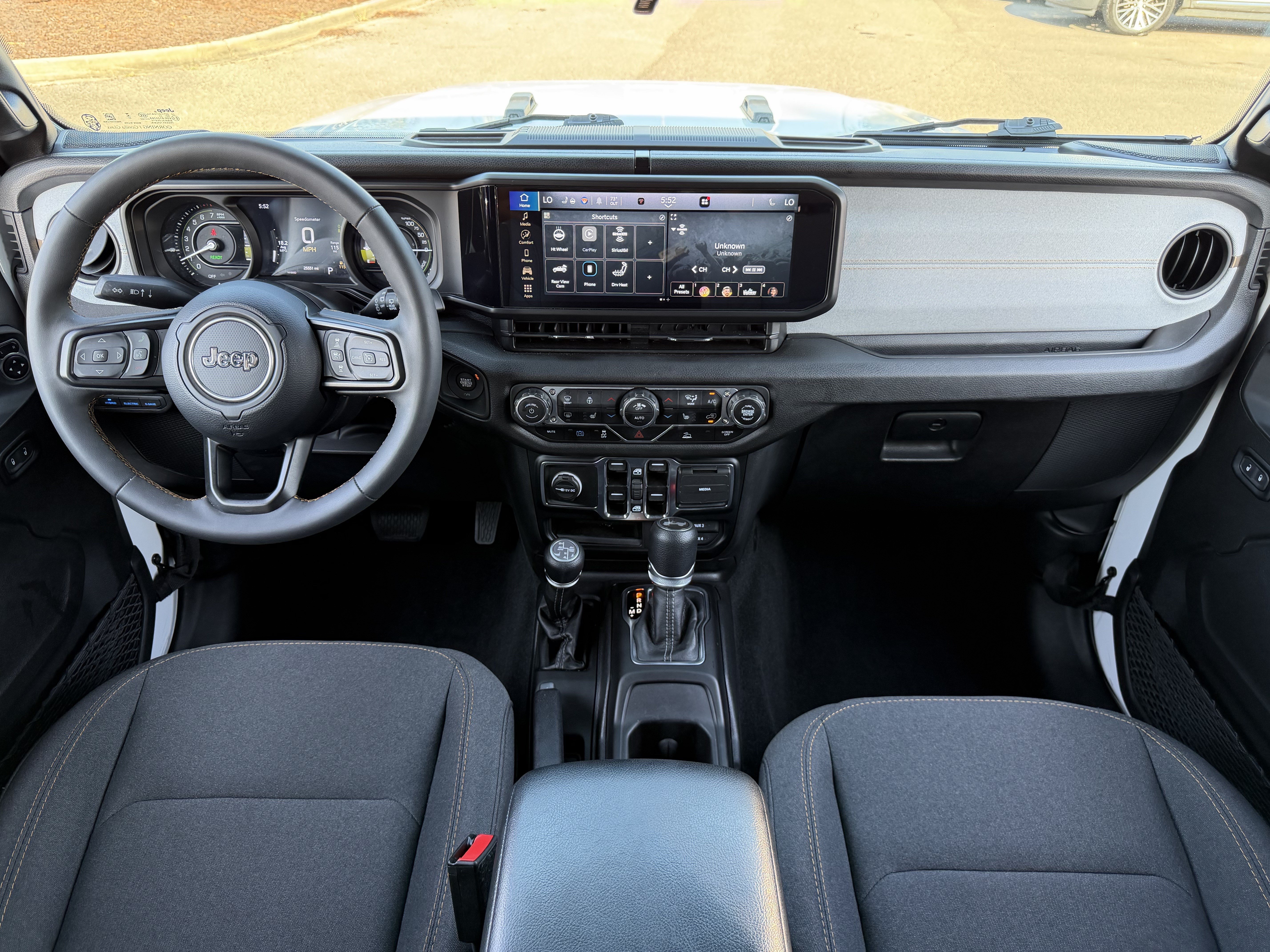 Used 2024 Jeep Wrangler Unlimited w/ Convenience Group AWD/4WD image 30