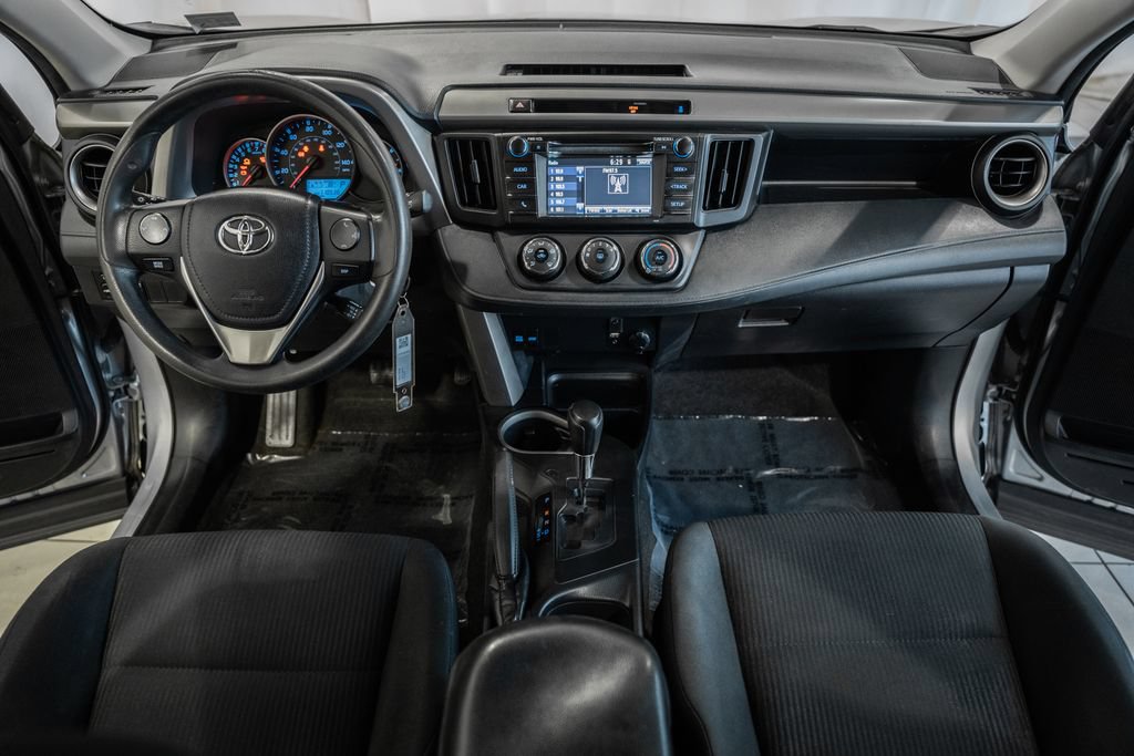 Used 2016 Toyota RAV4 LE AWD/4WD image 14