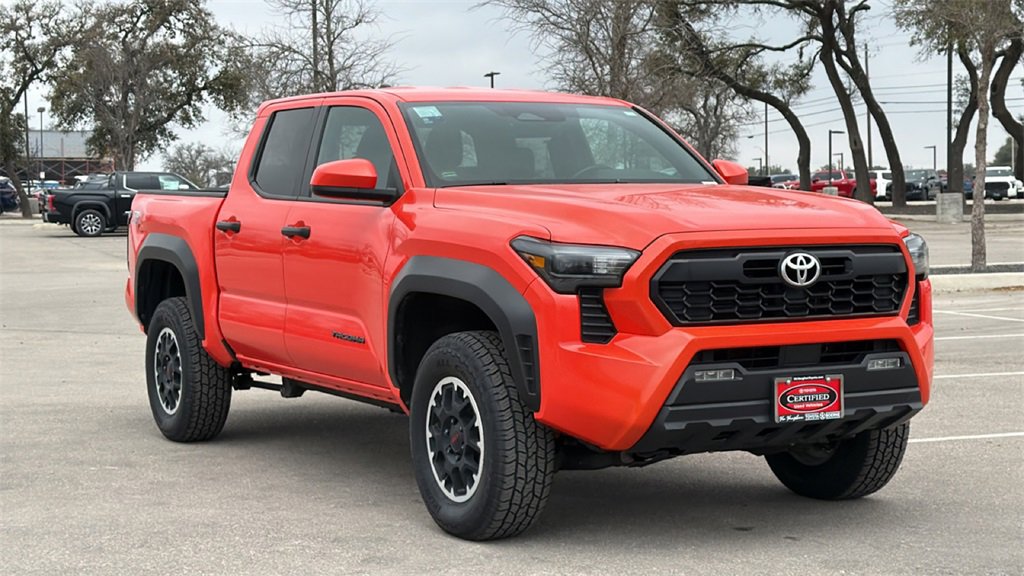 Certified 2024 Toyota Tacoma TRD Off-Road image 3