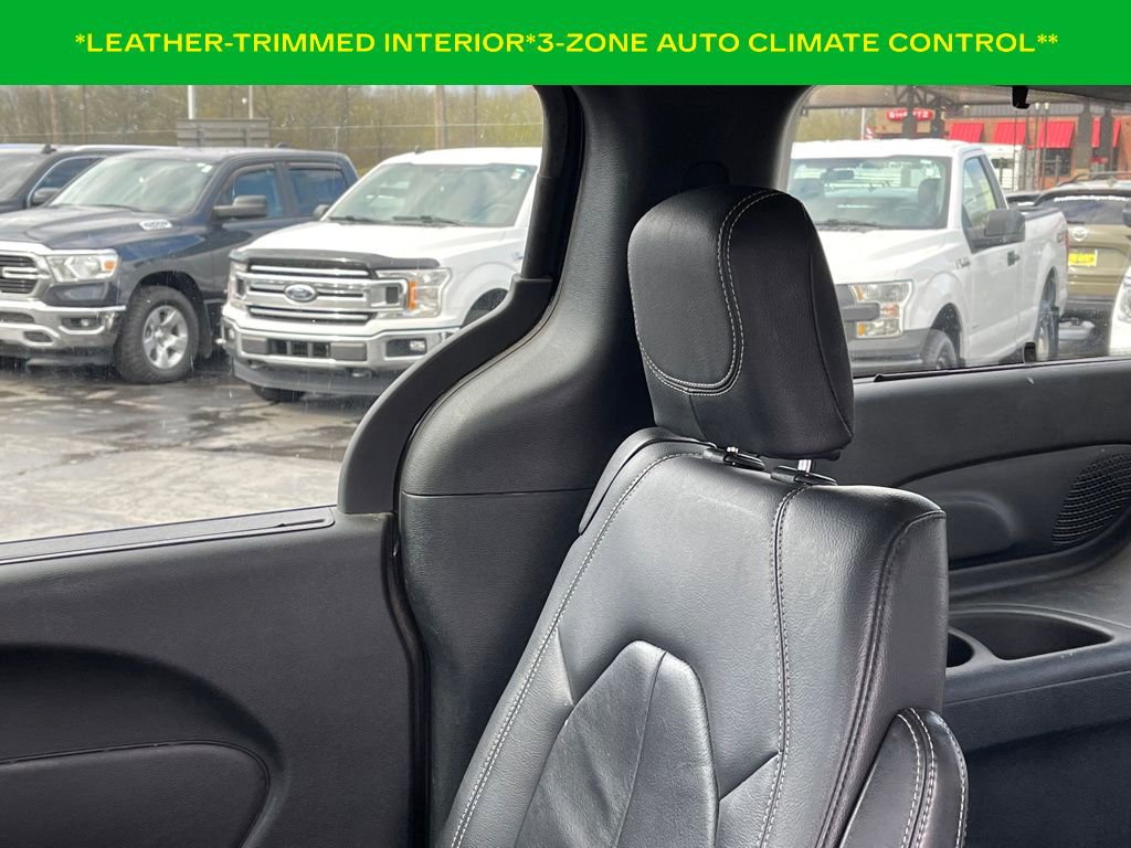 Used 2018 Chrysler Pacifica Touring-L w/ Premium Audio Group image 8