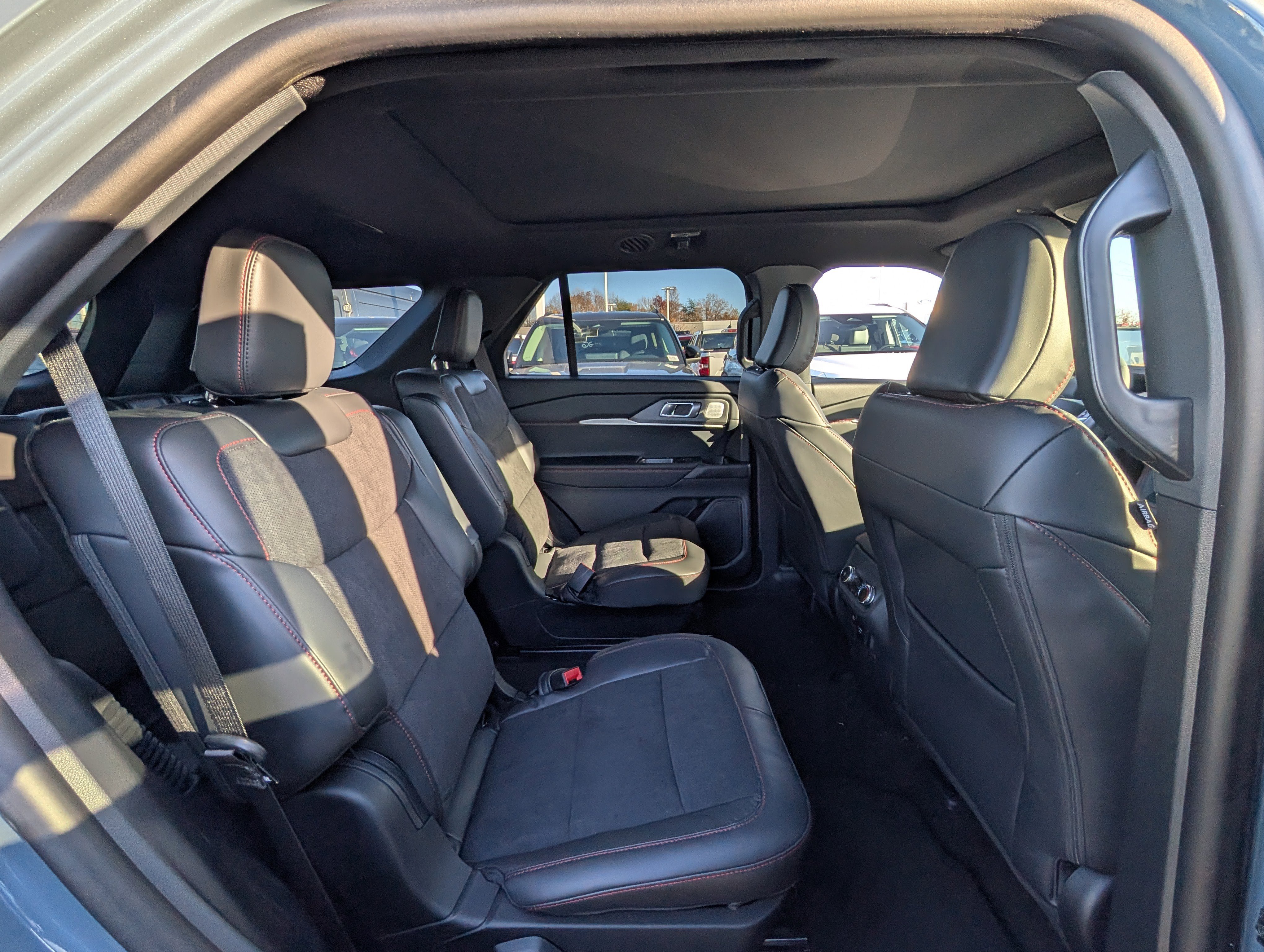 New 2026 Ford Explorer ST w/ Sun And Sound Package image 7