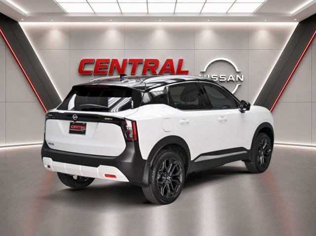 New 2027 Nissan Kicks SR w/ SR Premium Package FWD image 4