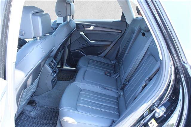 Used 2022 Audi Q5 2.0T Premium Plus w/ Premium Plus Package AWD/4WD image 29