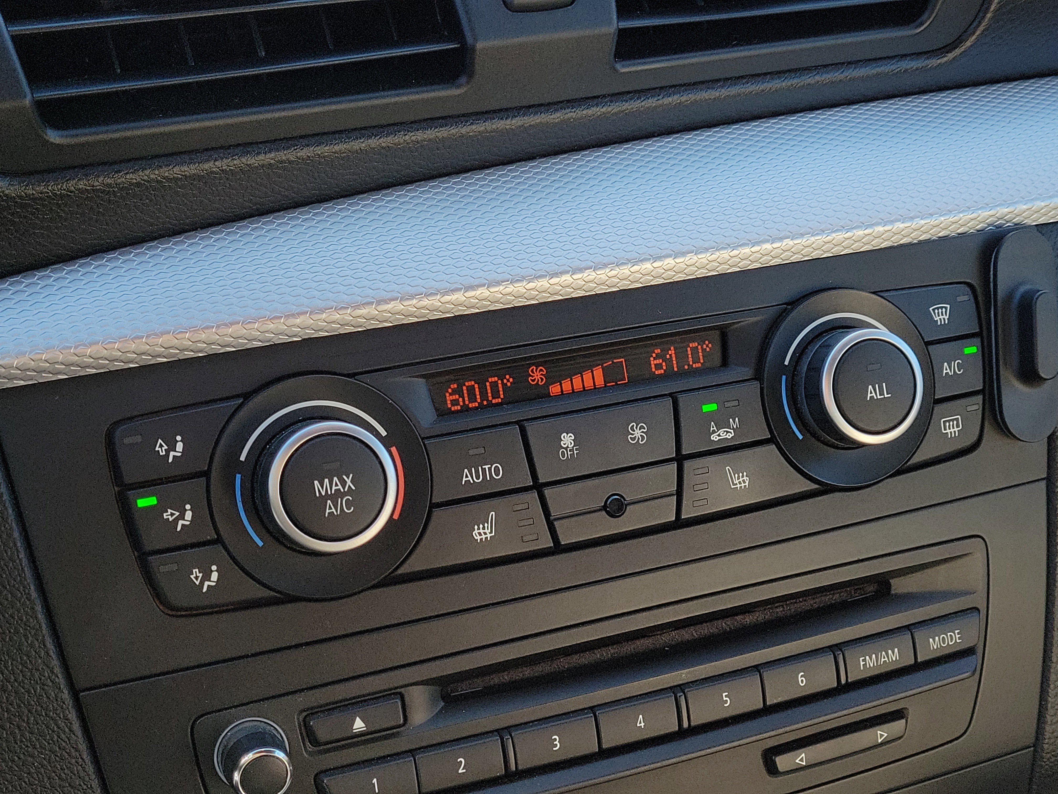 Used 2013 BMW 128i Convertible image 19