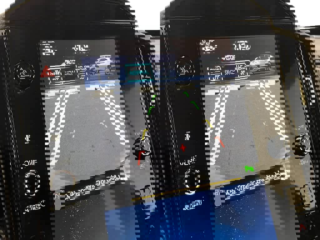 Used 2025 Subaru Forester Sport image 18