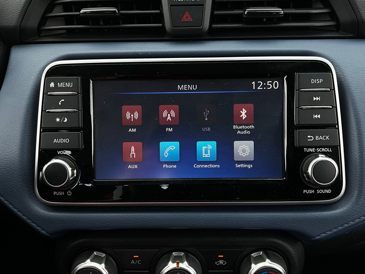 Used 2025 Nissan Versa SV image 26