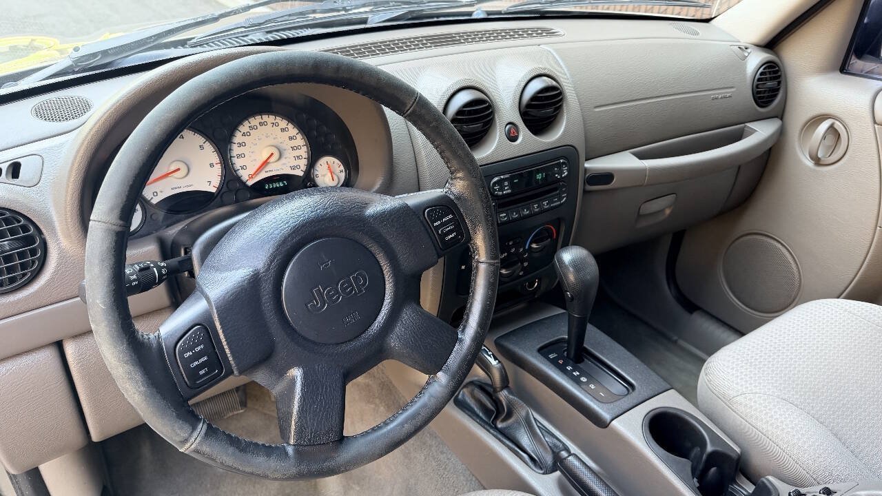 Used 2004 Jeep Liberty Sport w/ PWR Convenience Group AWD/4WD image 10