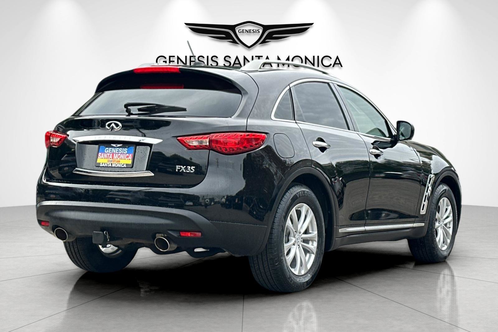 Used 2011 INFINITI FX35 2WD w/ Premium Pkg image 4
