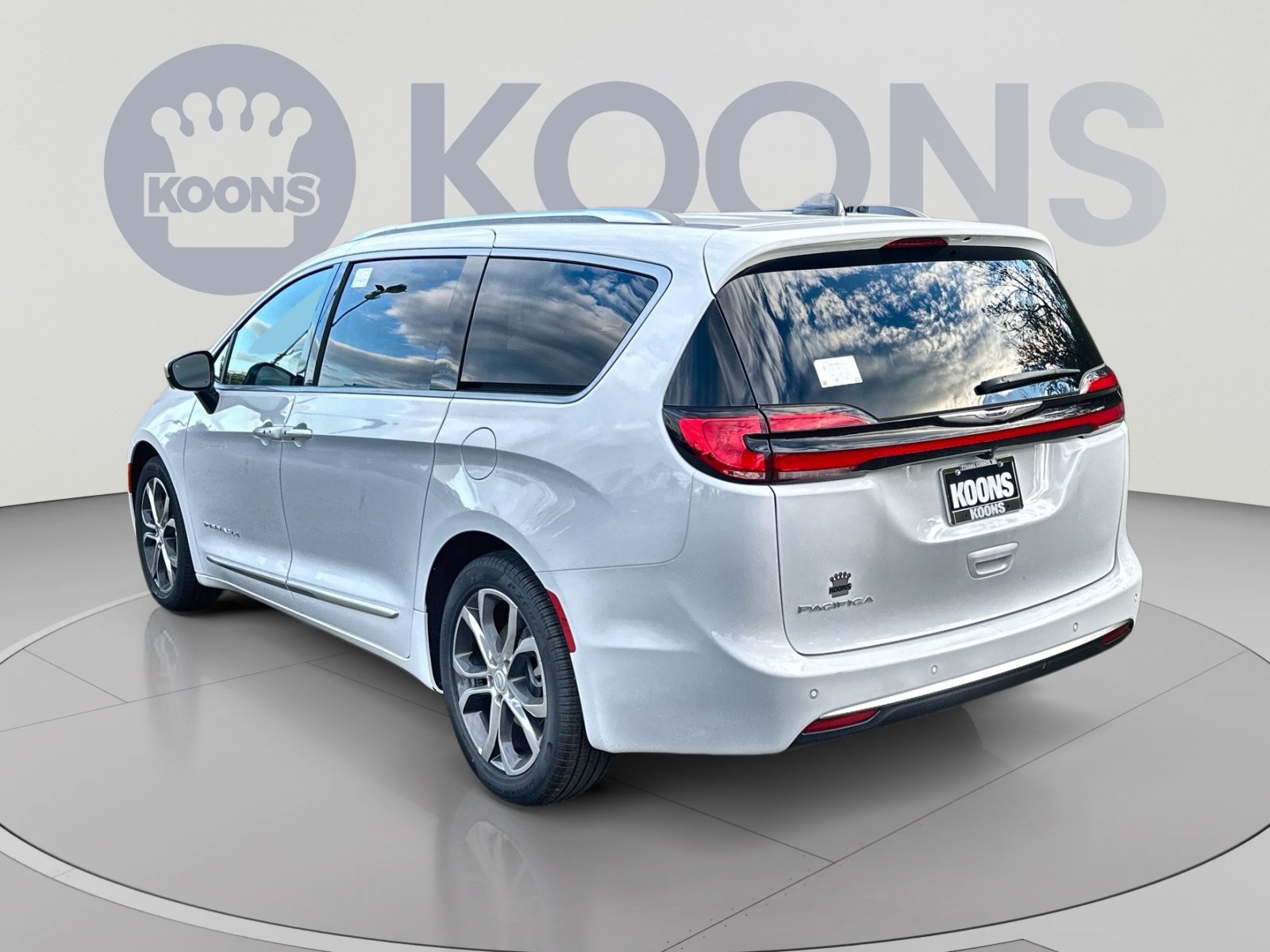 New 2026 Chrysler Pacifica Pinnacle FWD image 4
