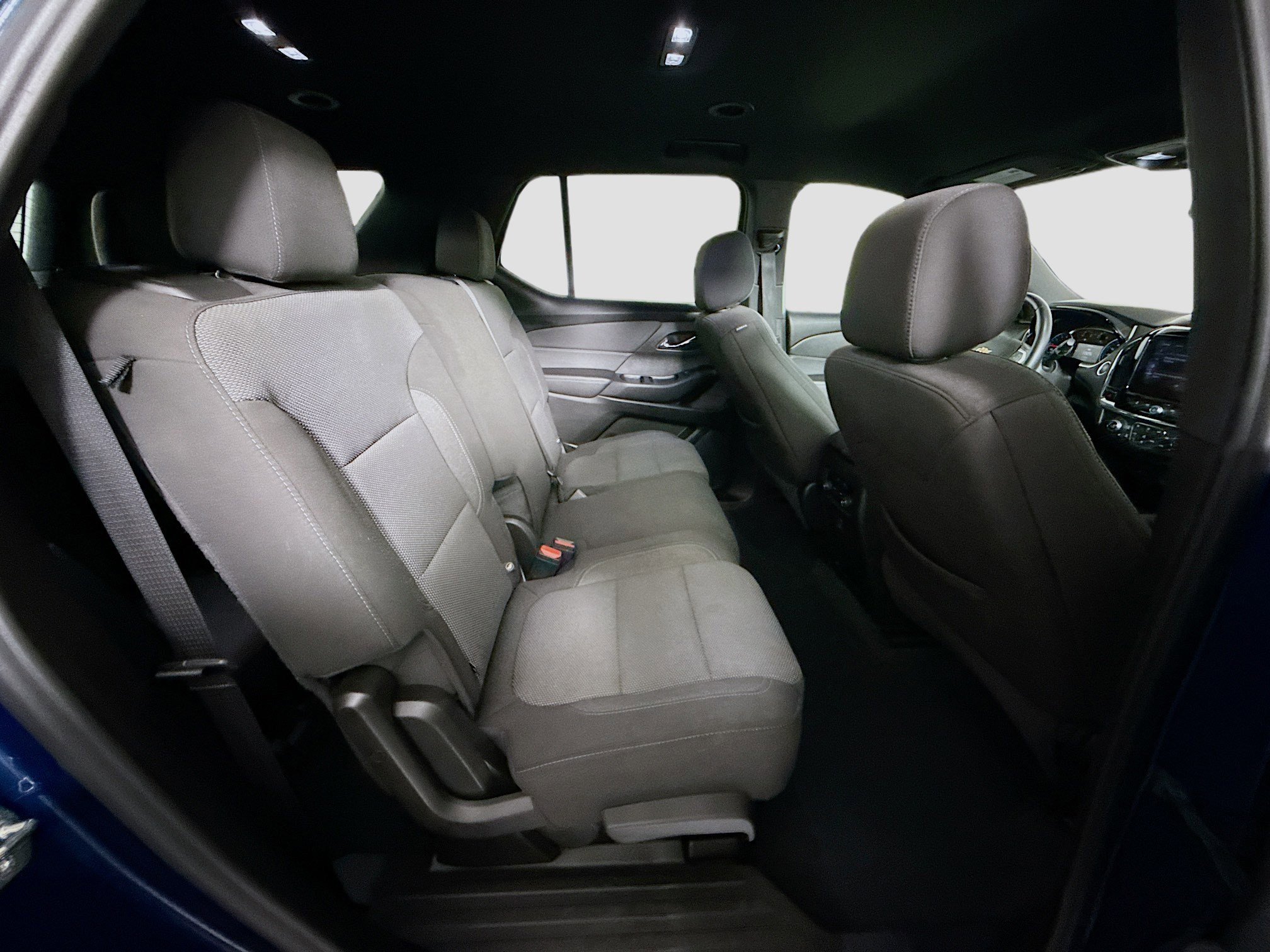 Used 2023 Chevrolet Traverse LT image 27