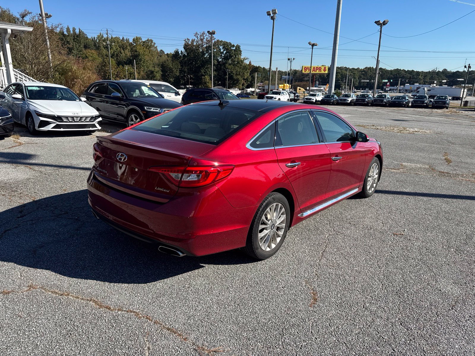 Used 2015 Hyundai Sonata Limited w/ Option Group 05 FWD image 4