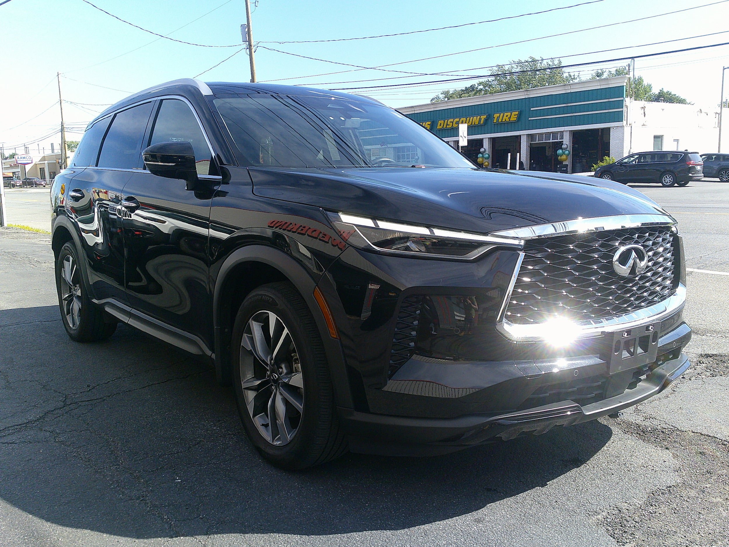 Used 2023 INFINITI QX60 Luxe w/ Cargo Package AWD/4WD image 7