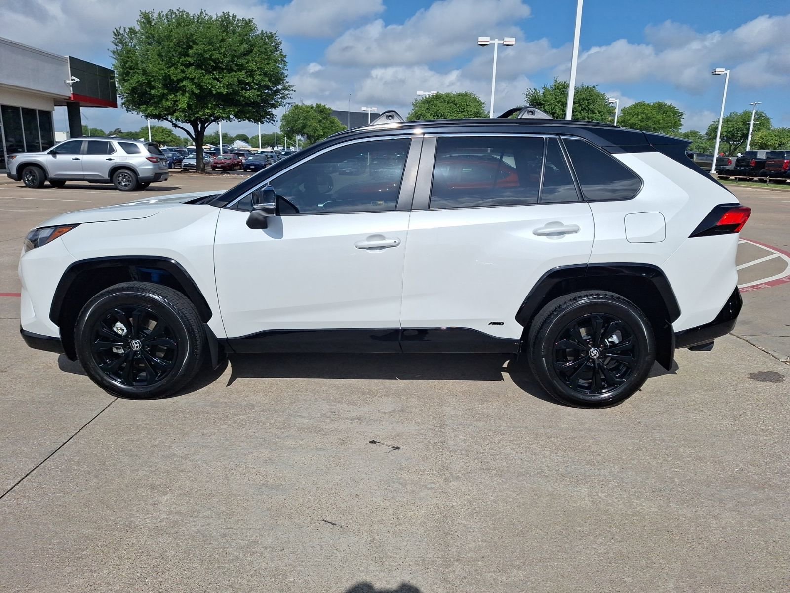 Used 2024 Toyota RAV4 XSE image 3