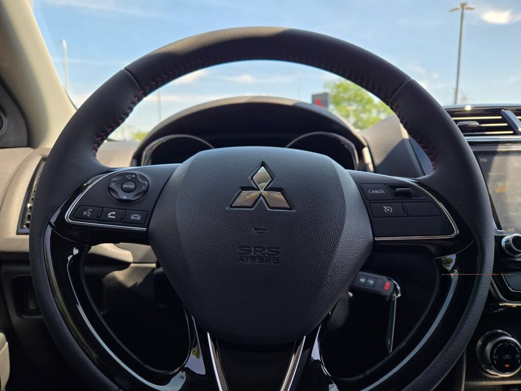 New 2026 Mitsubishi Outlander Sport LE AWD/4WD image 26