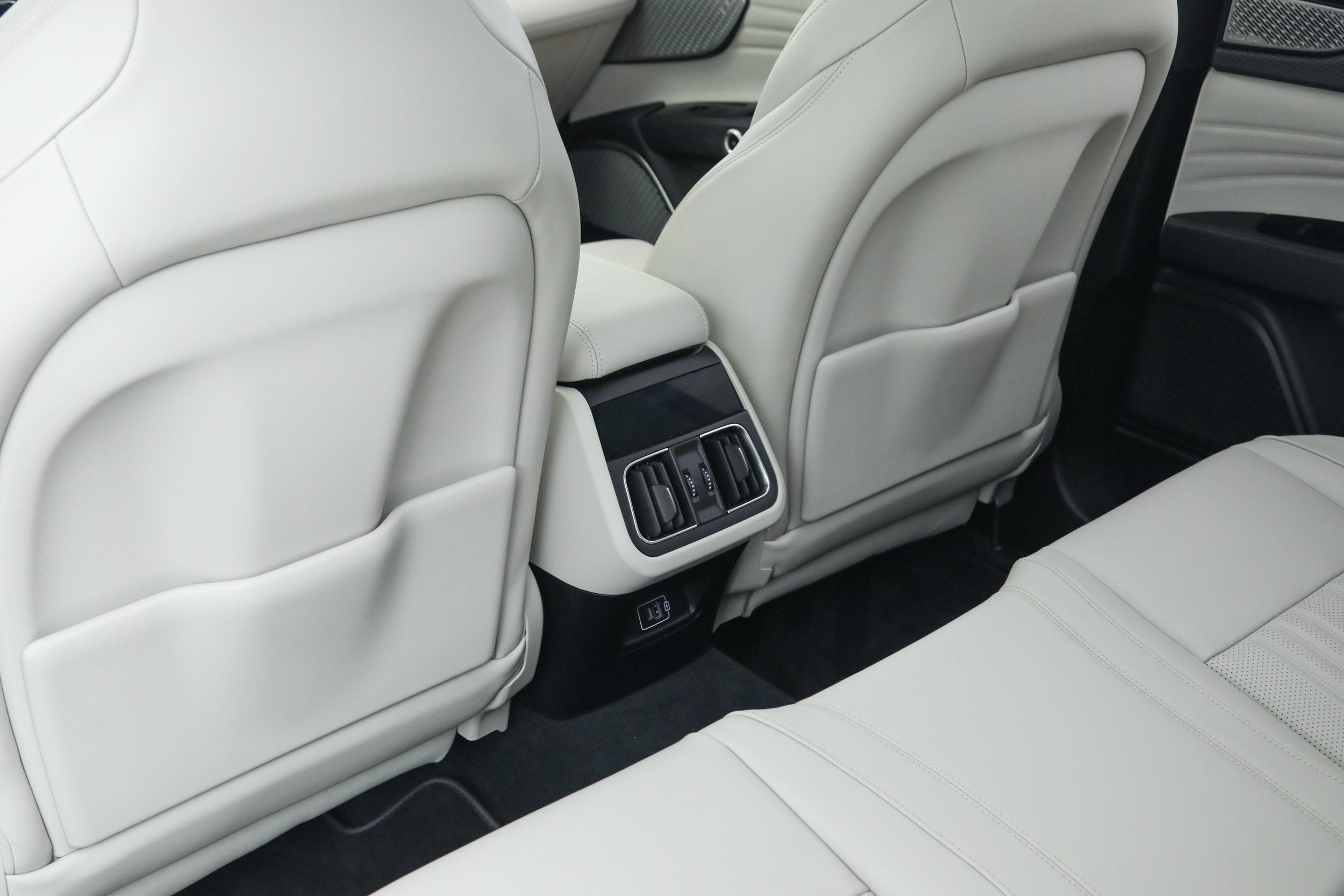 Certified 2023 Maserati Grecale Modena AWD/4WD image 28