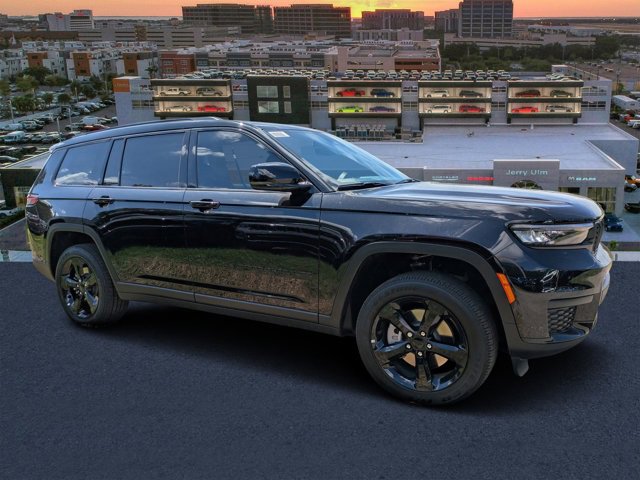 New 2025 Jeep Grand Cherokee L Laredo
