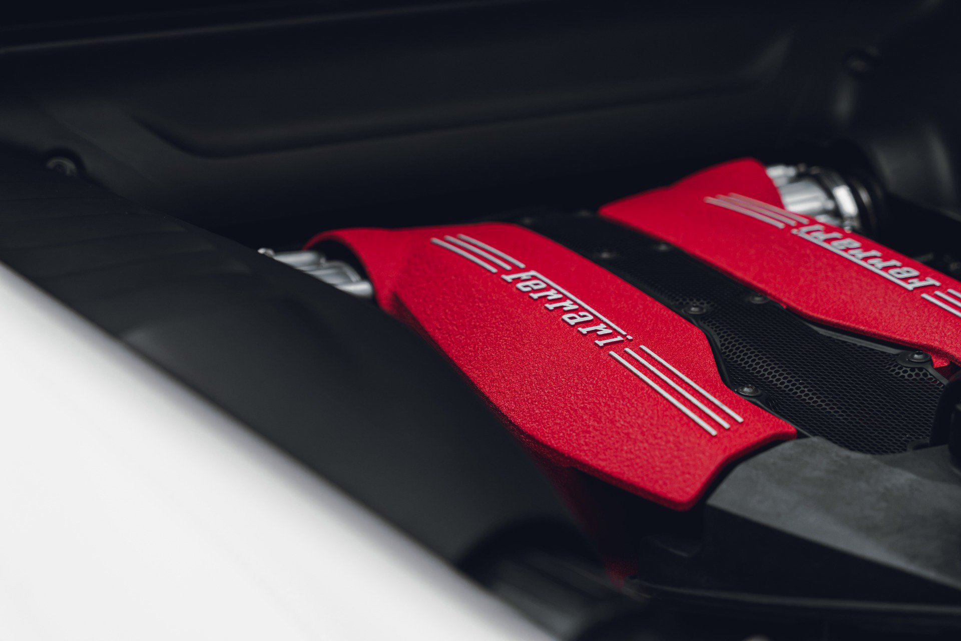 Used 2018 Ferrari 488 GTB RWD image 30