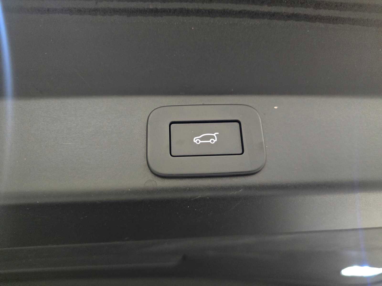 Used 2025 Land Rover Range Rover Sport SE AWD/4WD image 19