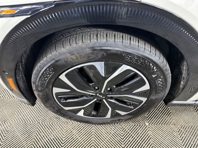 Used 2024 Kia EV6 Wind w/ Wind Technology Package image 10
