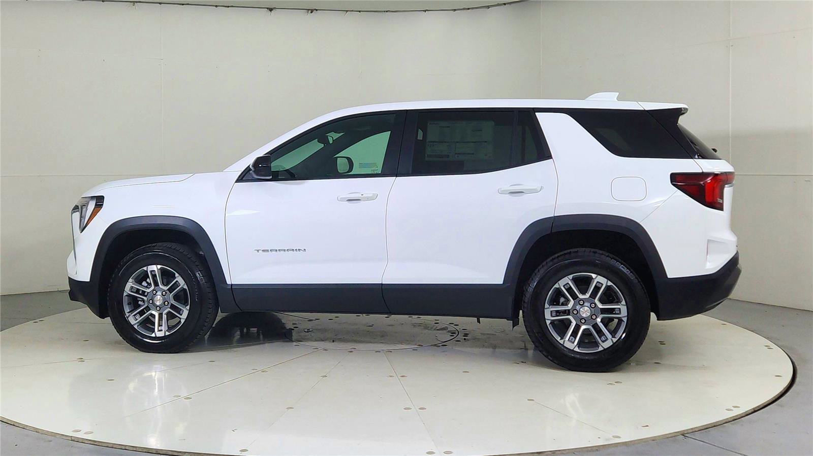 Used 2026 GMC Terrain Elevation image 4