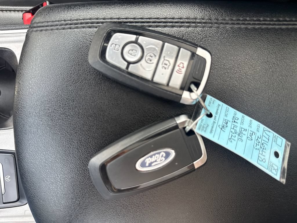 Used 2023 Ford Edge SEL AWD/4WD image 43
