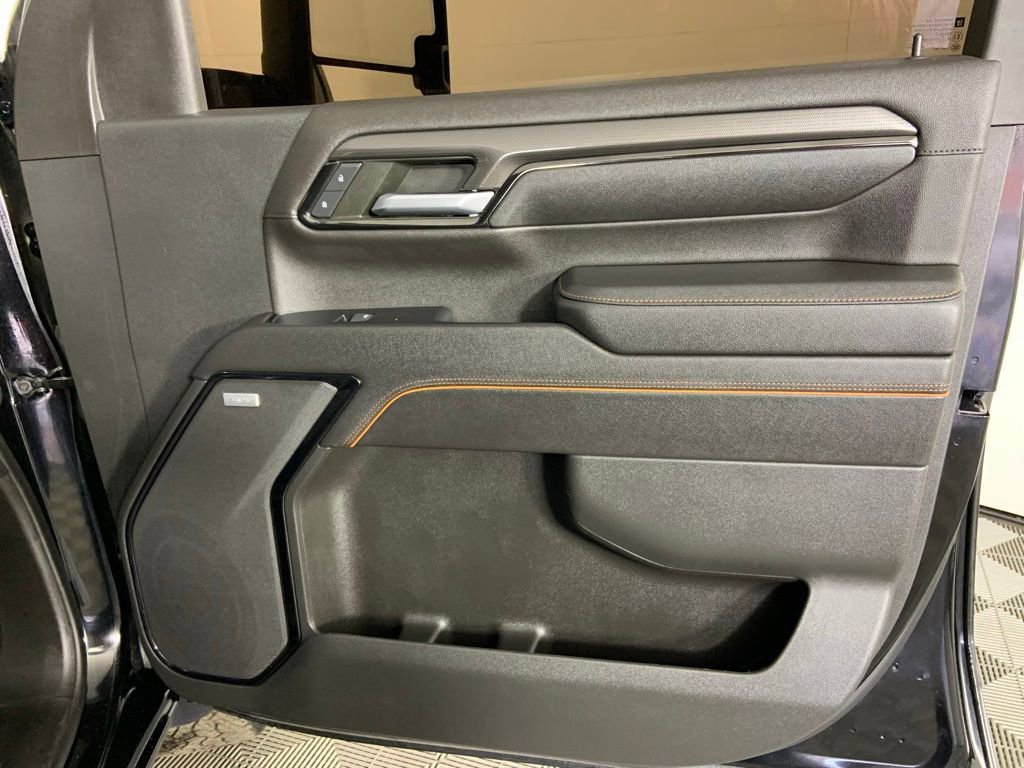 Used 2024 GMC Sierra 2500 AT4 w/ AT4 Premium Plus Package AWD/4WD image 15