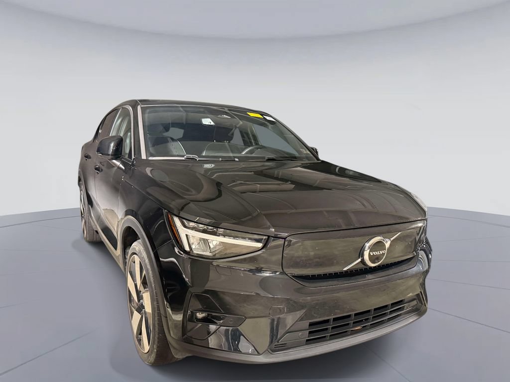 Used 2023 Volvo C40 P8 Recharge Plus w/ Climate Package AWD/4WD image 3