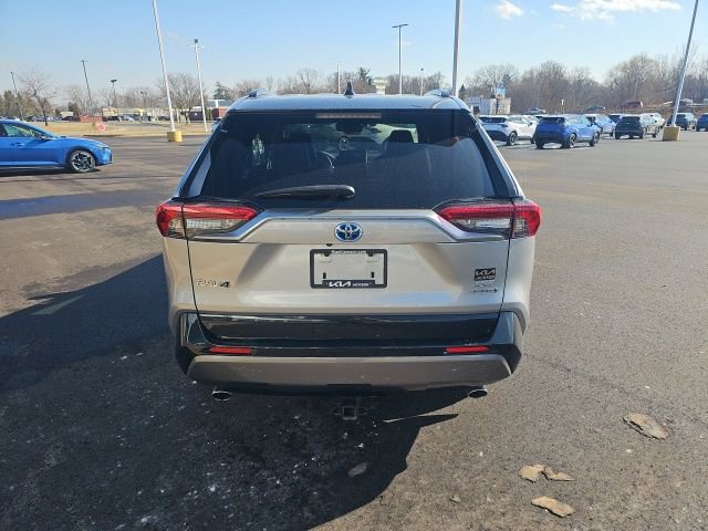 Used 2020 Toyota RAV4 XSE w/ XSE Grade Weather Package image 8