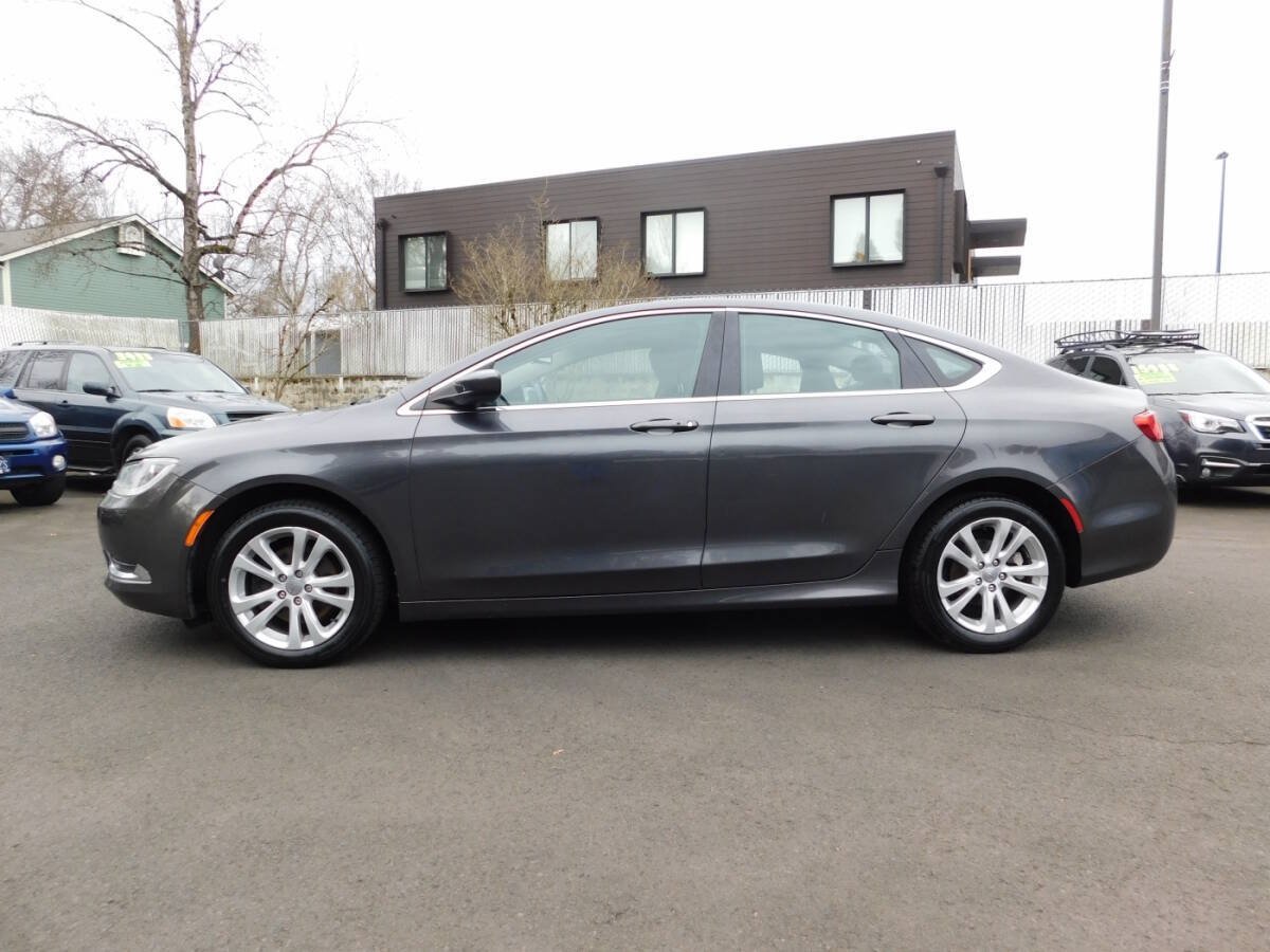 Used 2015 Chrysler 200 Limited w/ Convenience Group FWD image 20
