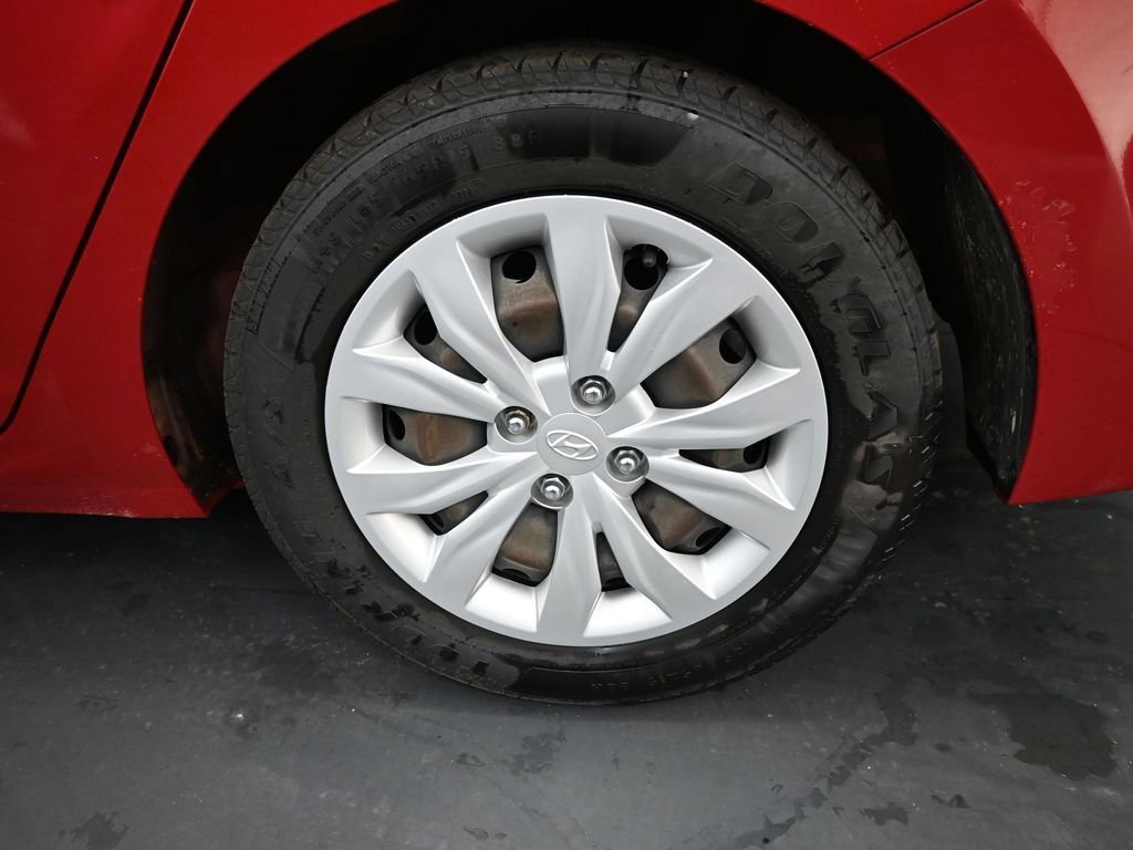 Used 2021 Hyundai Accent SE image 13