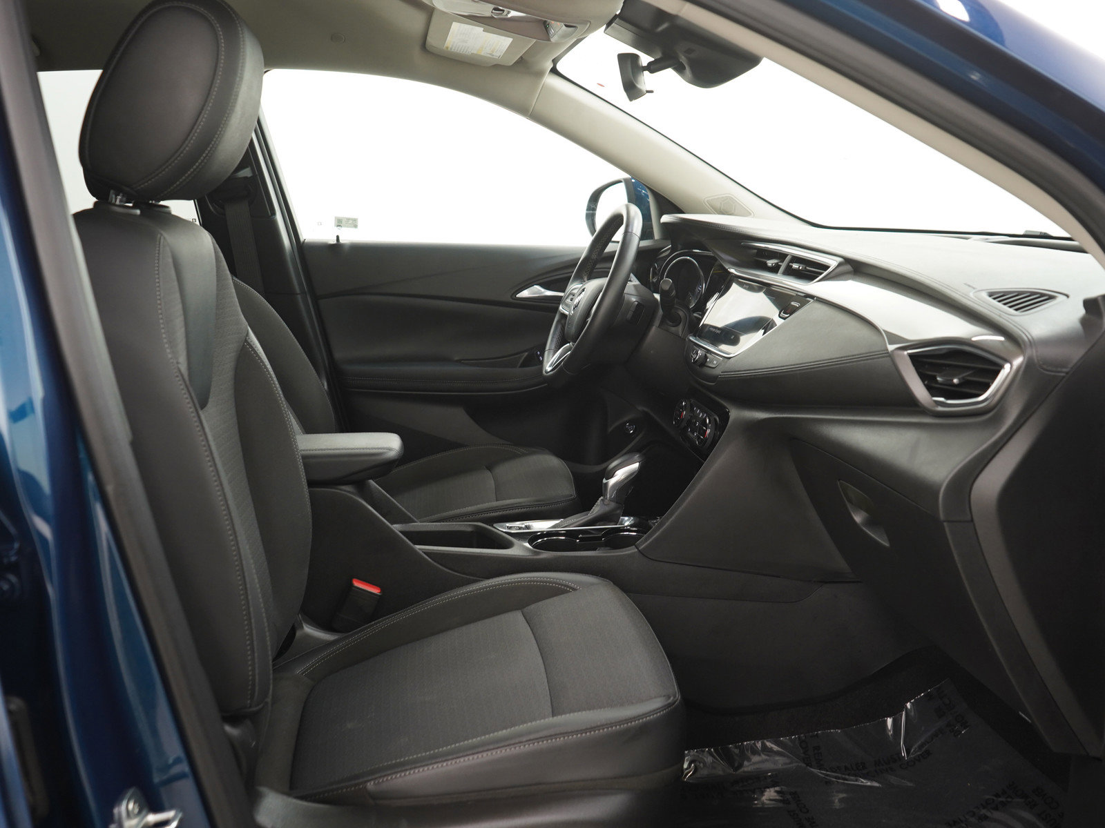 Used 2021 Buick Encore GX Select AWD/4WD image 13