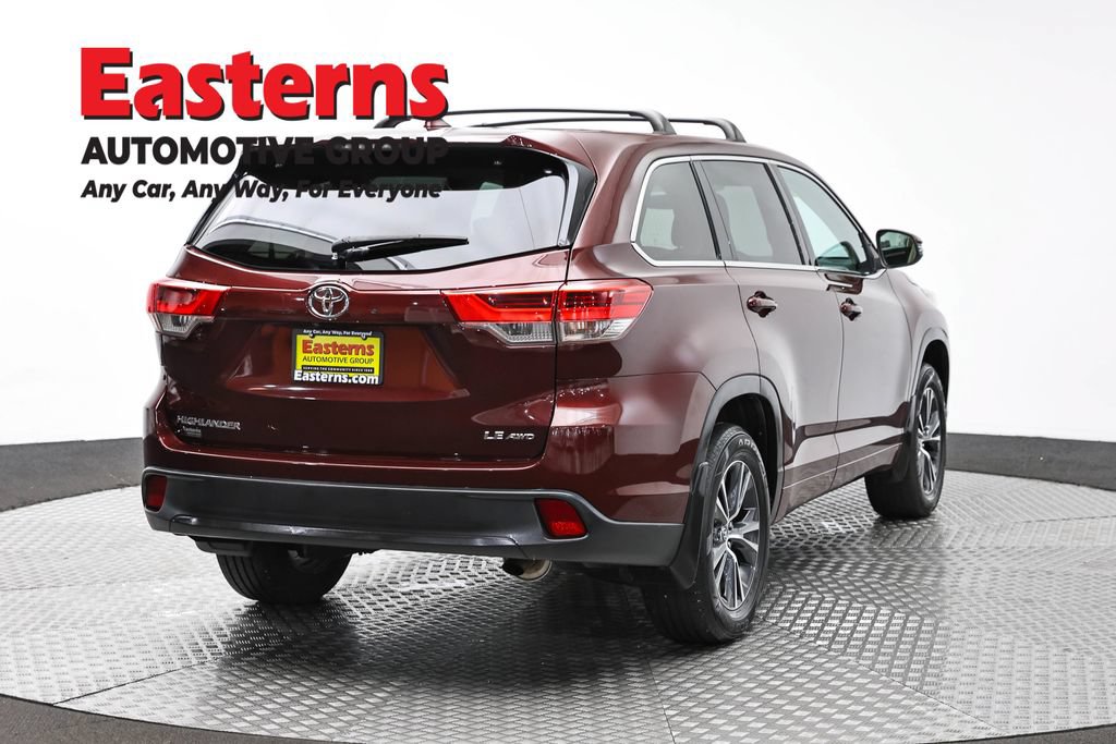 Used 2018 Toyota Highlander Plus AWD/4WD image 5