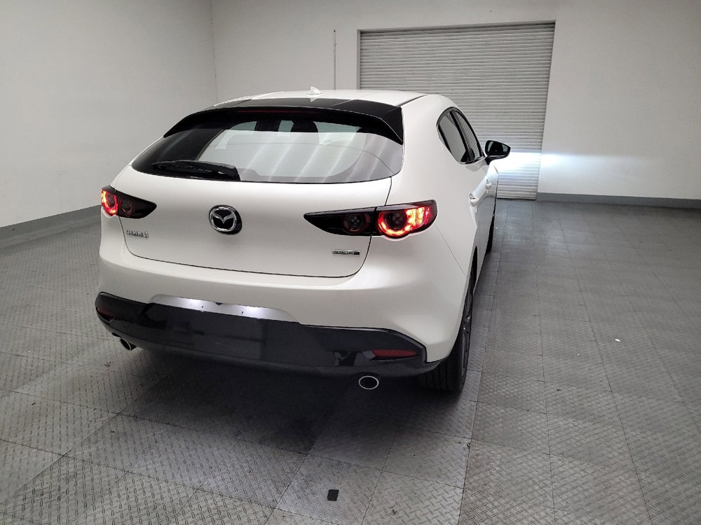 Used 2020 MAZDA MAZDA3 Hatchback w/ Preferred Package image 7