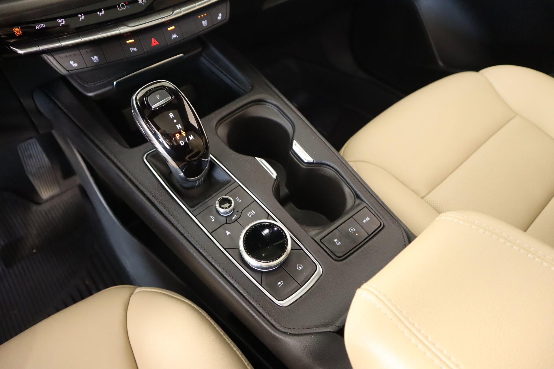 Used 2024 Cadillac XT4 Premium Luxury w/ Active Safety Package image 8