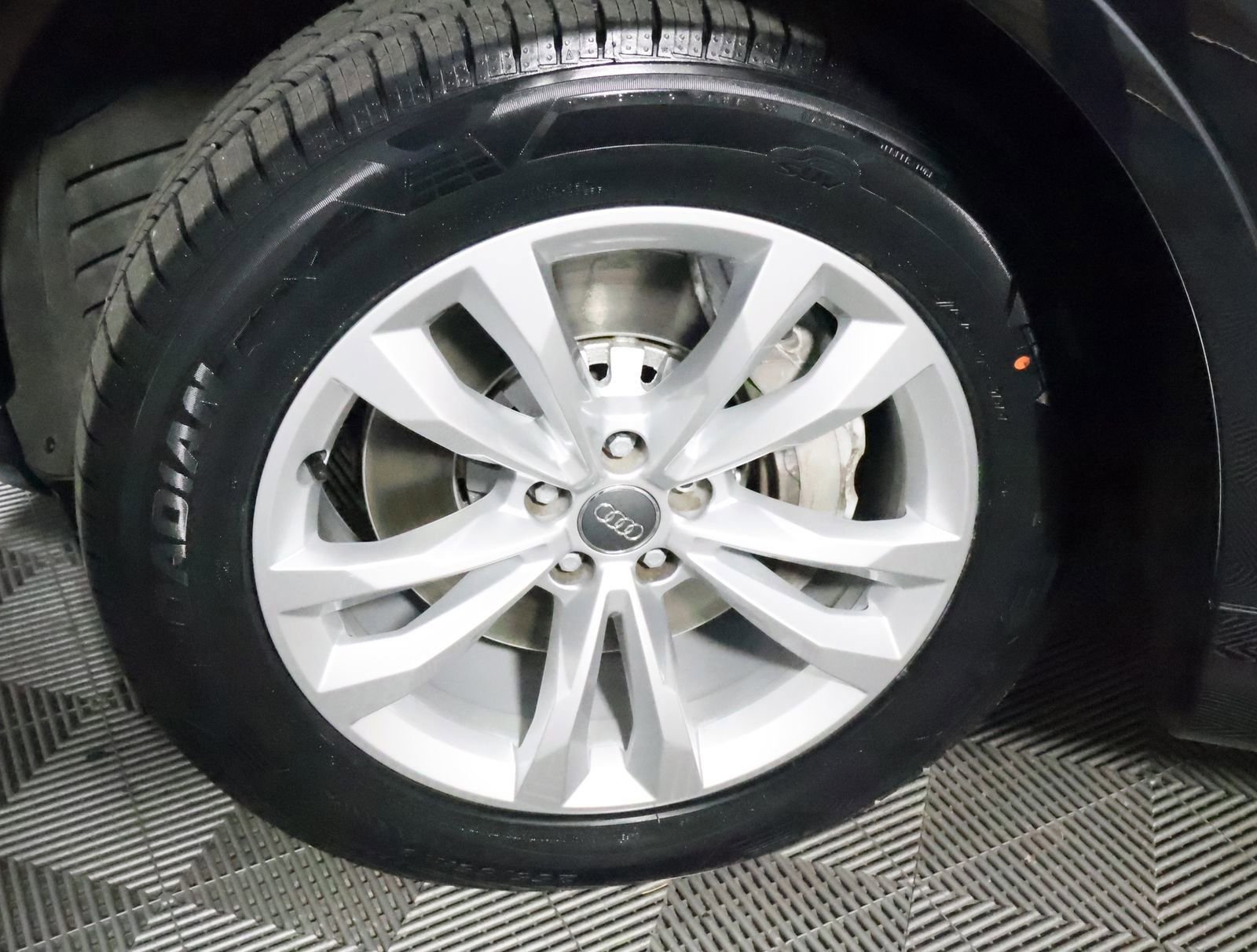 Used 2019 Audi Q7 2.0T Premium image 58