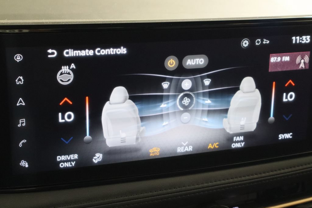 Used 2023 Nissan Ariya FWD image 25