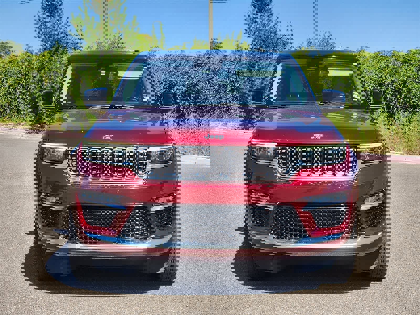 Used 2022 Jeep Grand Cherokee Summit w/ Adv Protech Group IV image 2