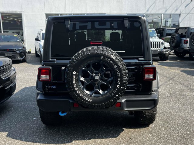 Used 2023 Jeep Wrangler Unlimited w/ Cold Weather Group AWD/4WD image 5