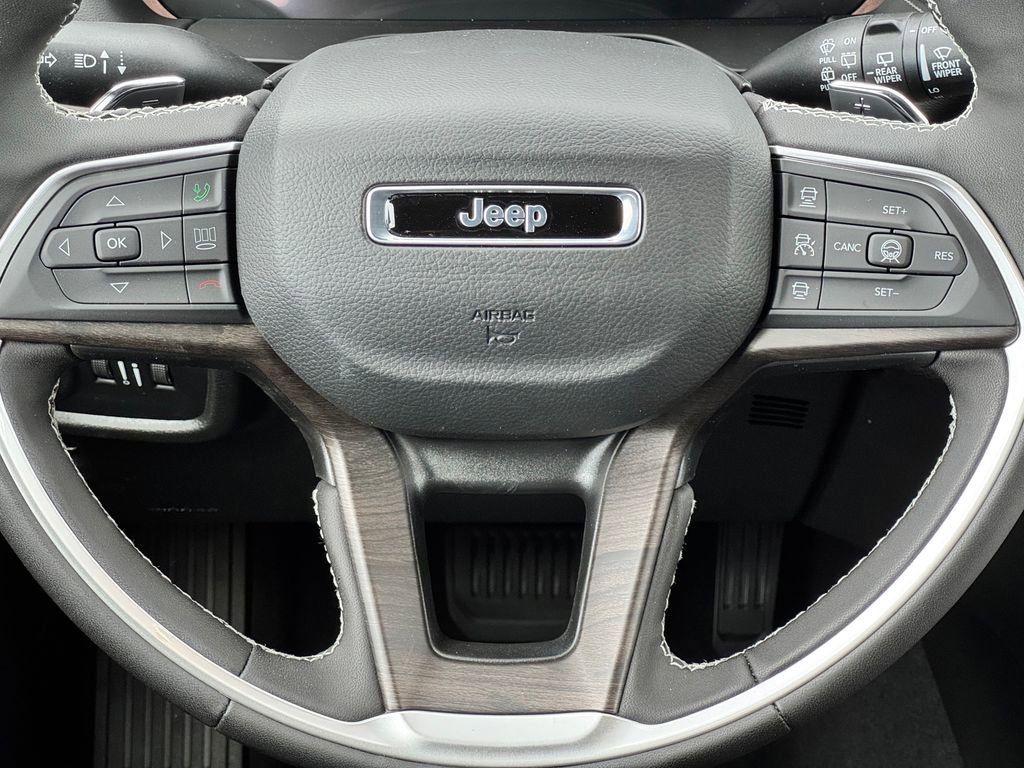 New 2026 Jeep Grand Cherokee Limited AWD/4WD image 19