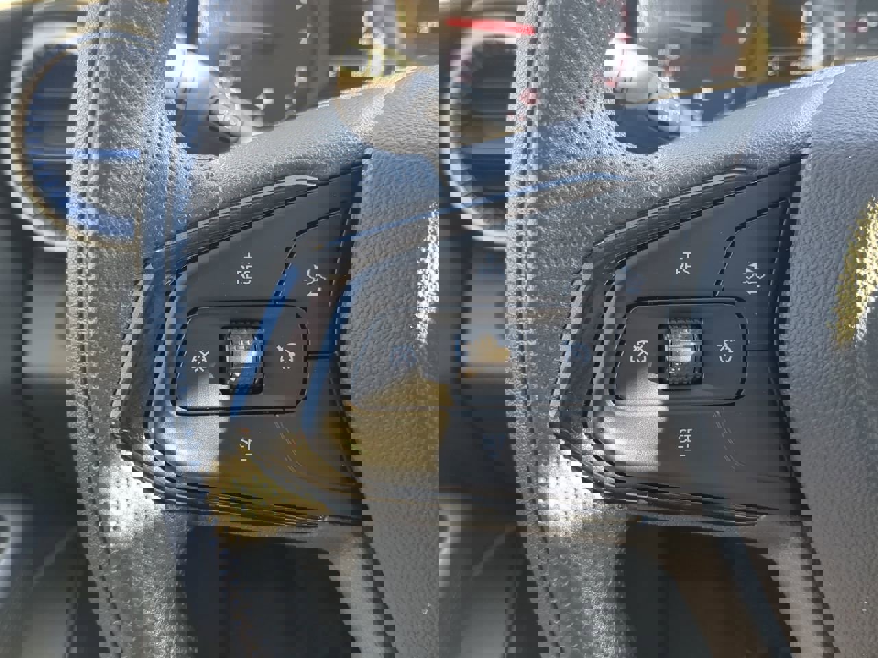 Used 2024 Chevrolet Trax LS w/ LS Convenience Package image 22