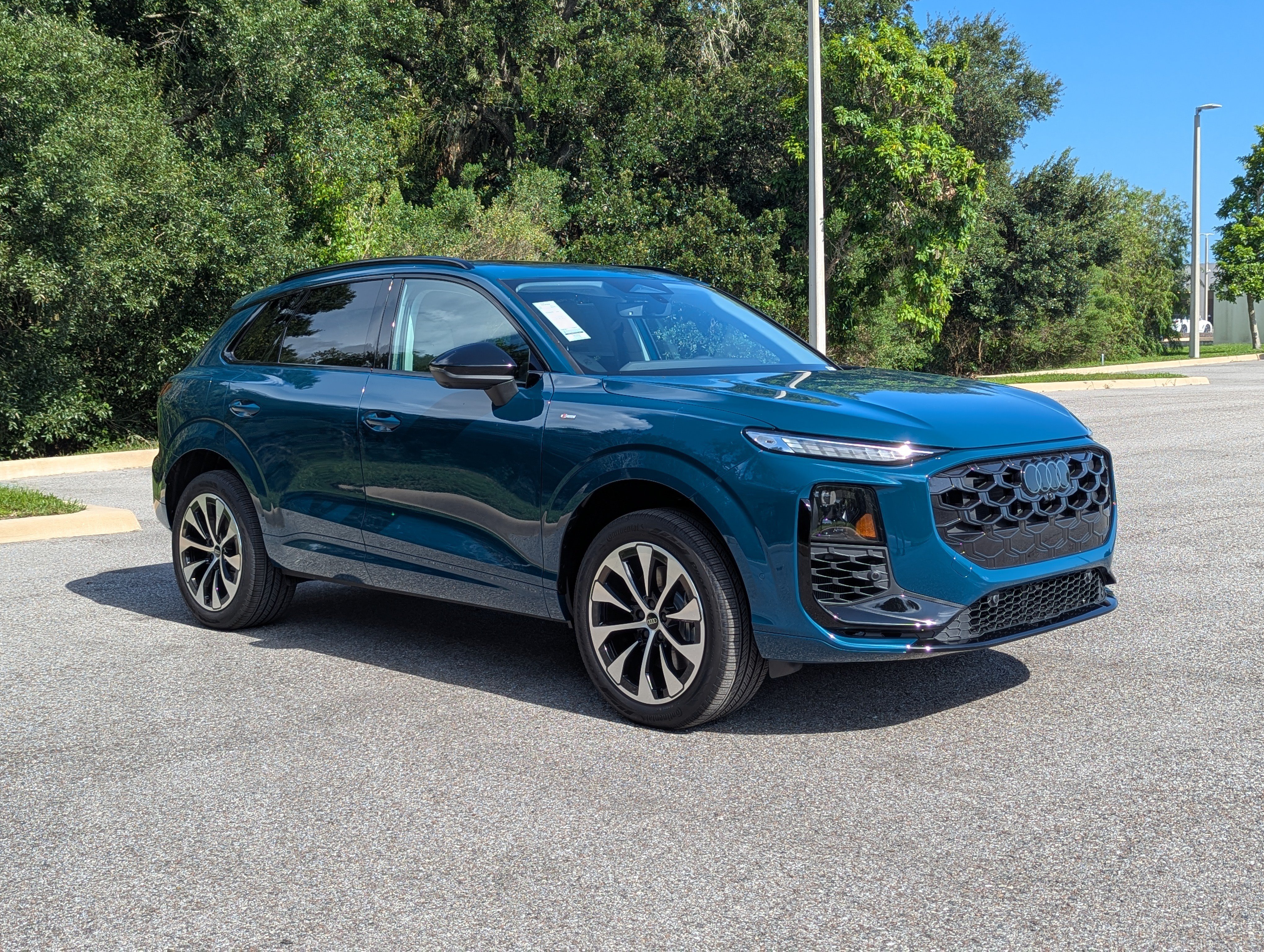 New 2026 Audi Q3 quattro 2.0T