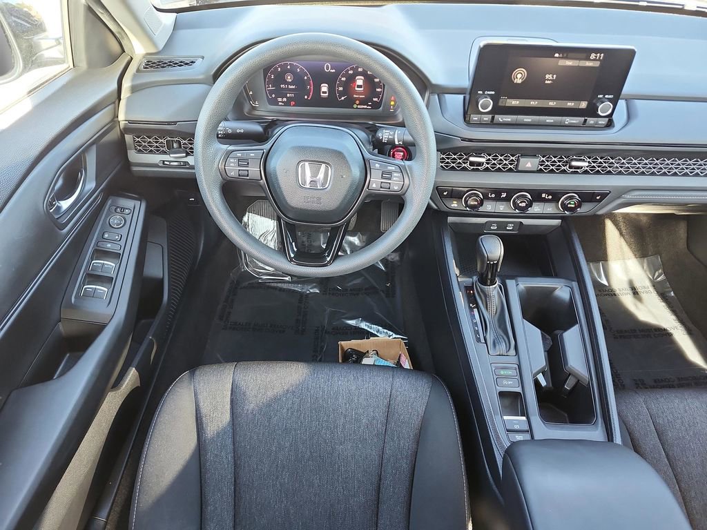 Used 2023 Honda Accord EX image 17