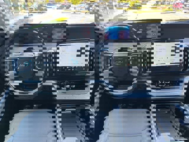 Certified 2025 Ford Expedition Max Platinum image 16