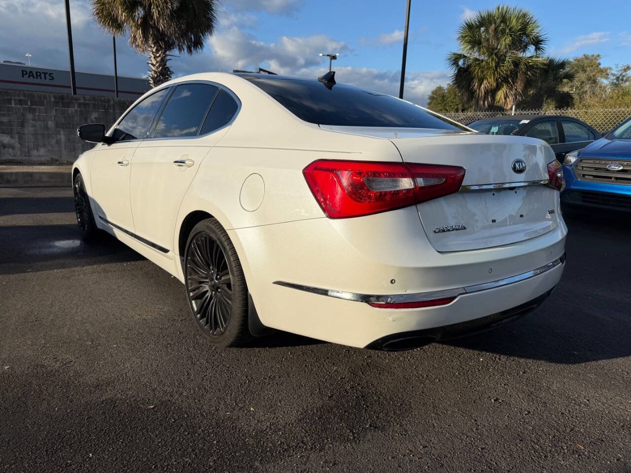 Used 2014 Kia Cadenza Limited image 5