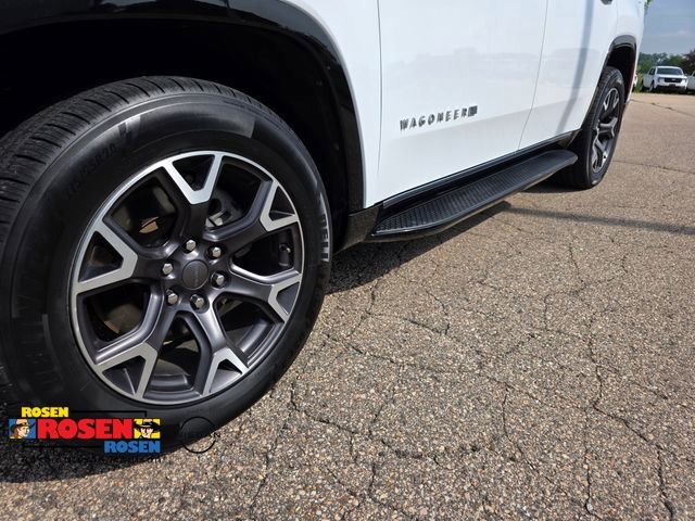 Used 2023 Jeep Wagoneer Series III w/ Preferred Equipment Group AWD/4WD image 38