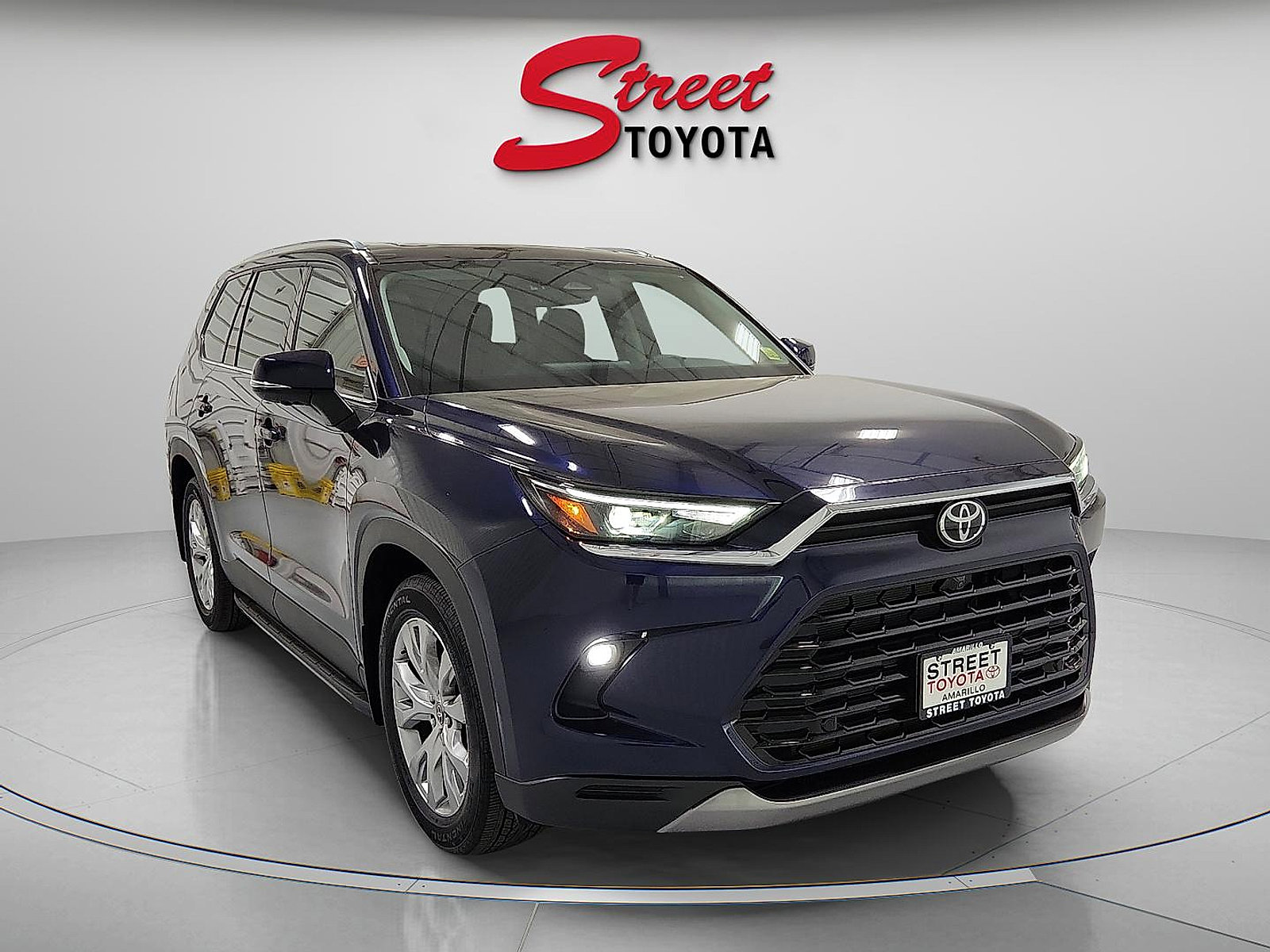 Certified 2026 Toyota Grand Highlander FWD image 5