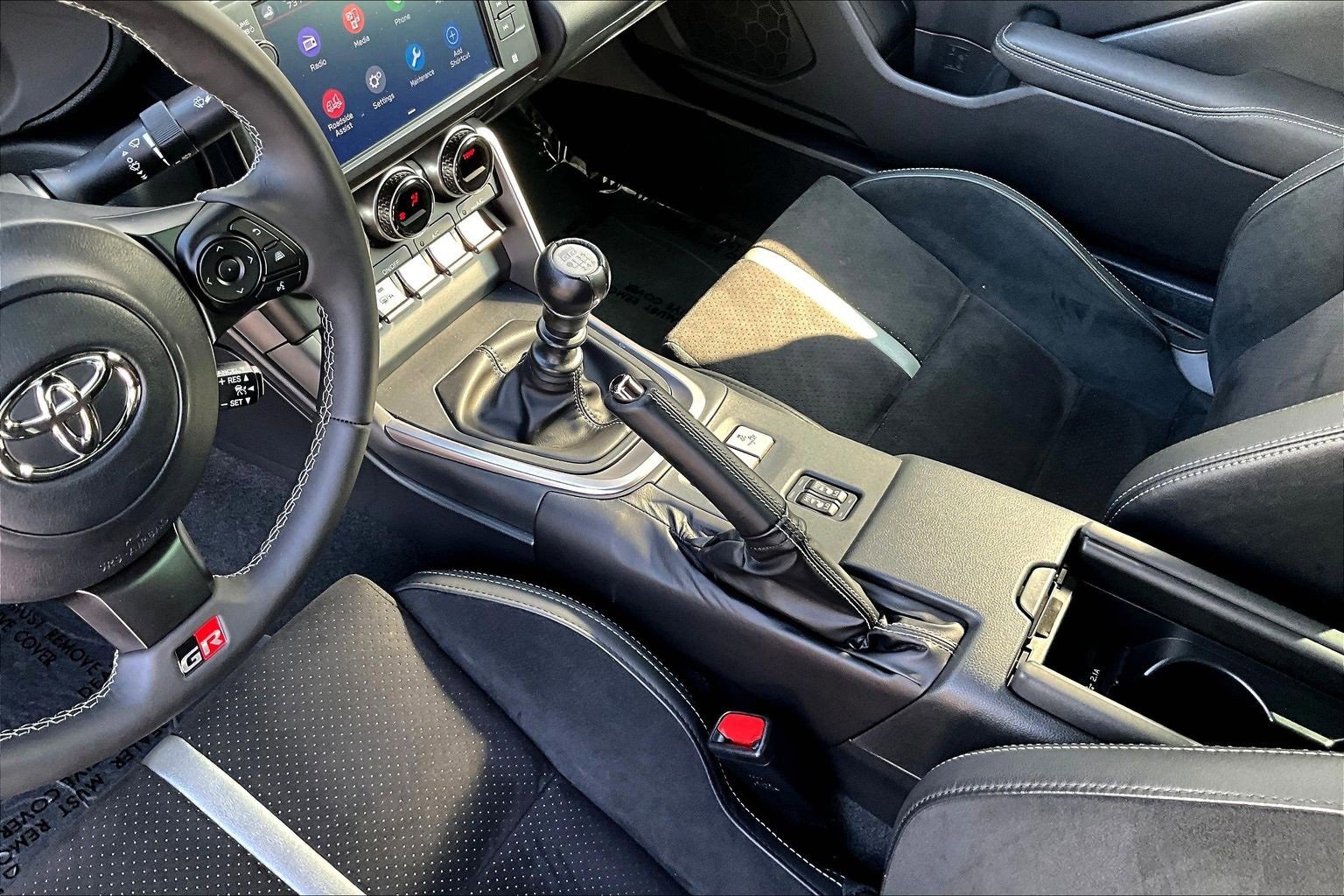 Used 2024 Toyota GR86 Premium image 17