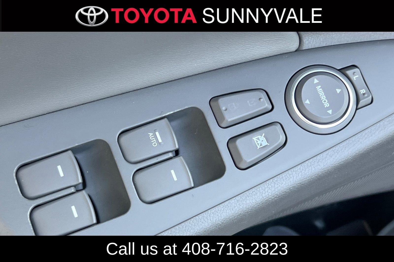 Used 2011 Hyundai Sonata SE w/ Navigation & Sunroof Pkg 4 FWD image 17